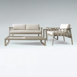 Conjunto de Sofá Miriá, composto por Sofá, duas poltronas, um mesa de centro e uma mesa lateral.